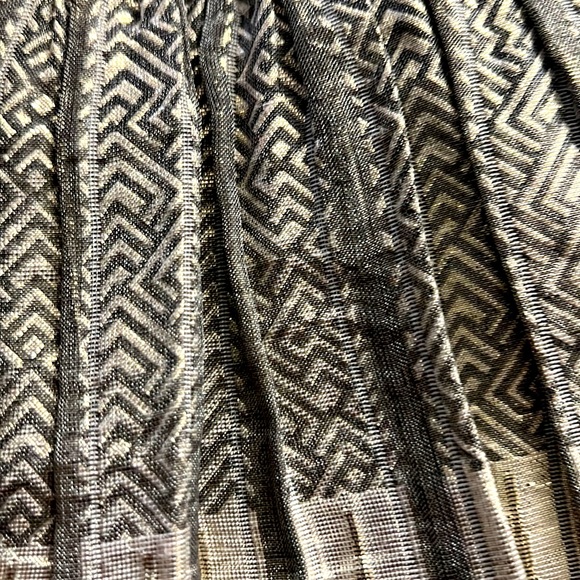 NWT Max Studio smocked gold & silver dress M - Picture 8 of 9